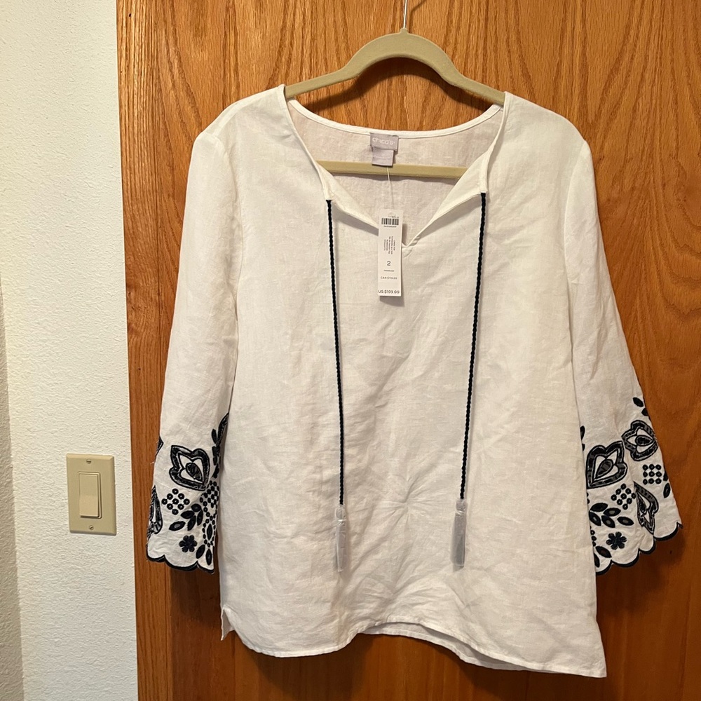Chico’s size 2 linen top